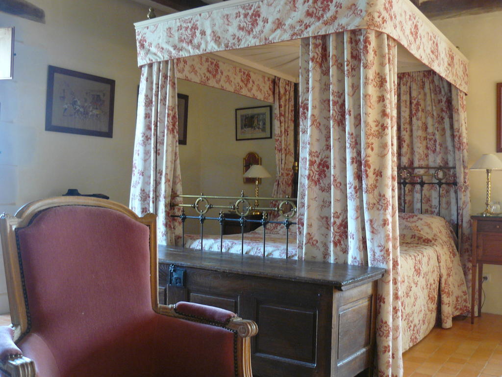 Bed and Breakfast Manoir Du Bois Noblet Louerre Pokoj fotografie
