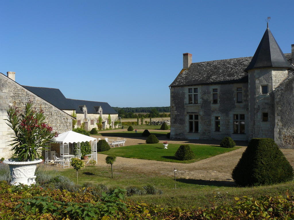 Bed and Breakfast Manoir Du Bois Noblet Louerre Exteriér fotografie